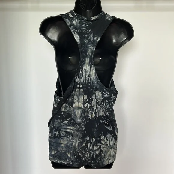 ADIDAS Parley Tie Dye Racerback Tank Top, size Large - Picture 3 of 16